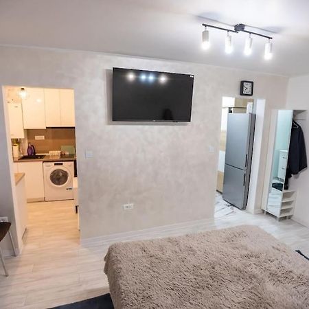 Garsoniera Central II Târgu Jiu Εξωτερικό φωτογραφία