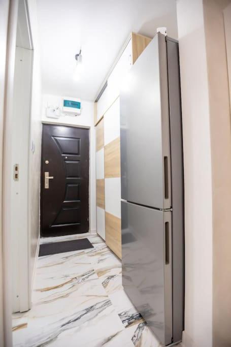 Garsoniera Central II Târgu Jiu Εξωτερικό φωτογραφία
